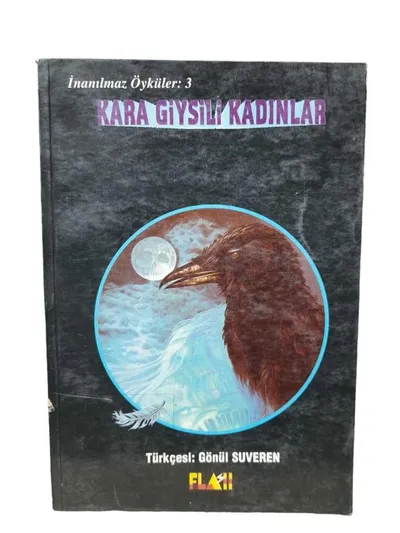 Kara Giysili Kadınlar