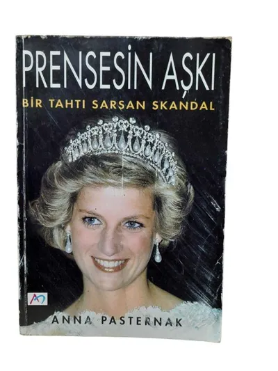 Prensesin Aşkı (Bir Tahtı Sarsan Skandal)